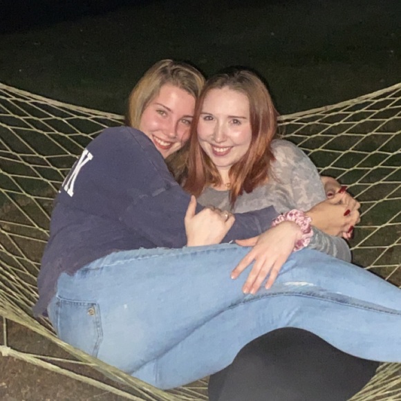 Meet your Posher, Stephanie - Picture 4 of 14